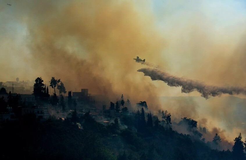 الاتحاد الأوروبي يعلن مساعدة إسرائيل على مكافحة حرائق الغابات