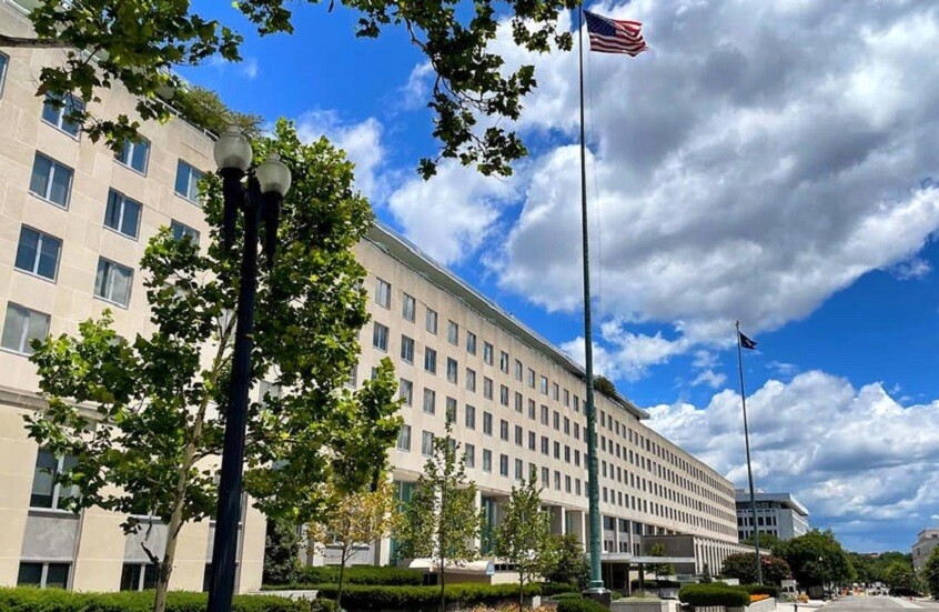 الخارجية الأمريكية لا تستبعد احتمال فرض عقوبات جديدة على روسيا