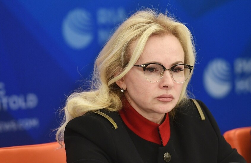 سيناتورة روسية سابقة: أوكرانيا أصبحت تحت الوصاية الخارجية للولايات المتحدة 