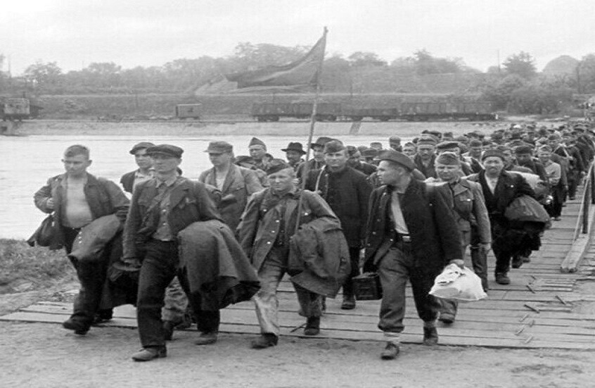 الأمن الفيدرالي الروسي يكشف قتل بريطانيا ما بين 7000 و12000 شخص من الأسرى السوفييت عام 1945