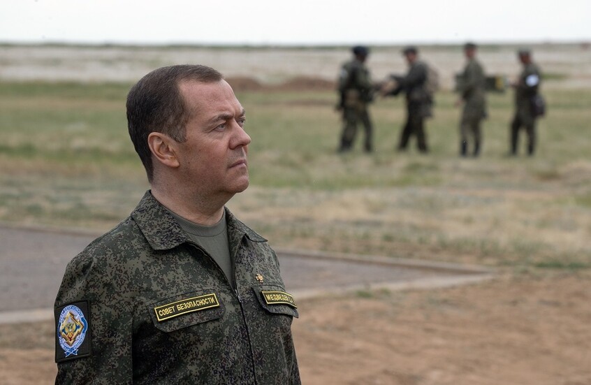 مدفيديف: كييف لن ترى النور في 10 مايو إذا هاجمت موسكو في عيد النصر