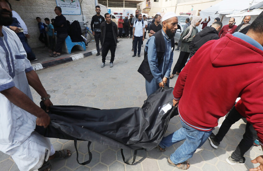 10 قتلى بقصف إسرائيلي استهدف خيمة نازحين في خان يونس