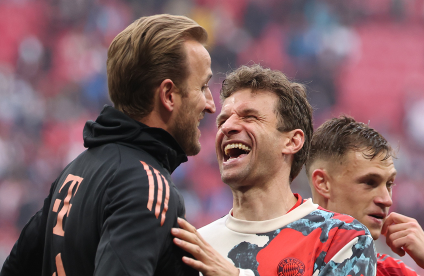 مولر يسخر من "لعنة كين مع البطولات" بتدوينة طريفة (صورة)