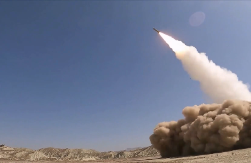 إيران تكشف عن الصاروخ الباليستي الجديد "قاسم بصير"