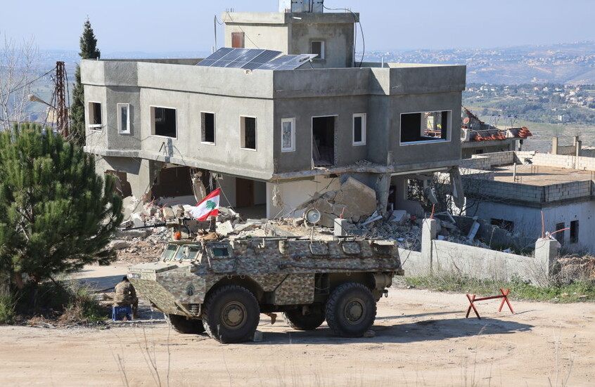 الجيش اللبناني يتسلم فلسطينيا ثانيا لتورطه في إطلاق صواريخ نحو إسرائيل