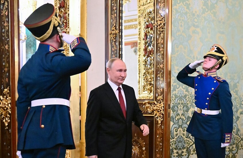 بوتين يستعرض شقته في الكرملين والصالة الرياضية ومدة ممارسة الرياضة (فيديو)