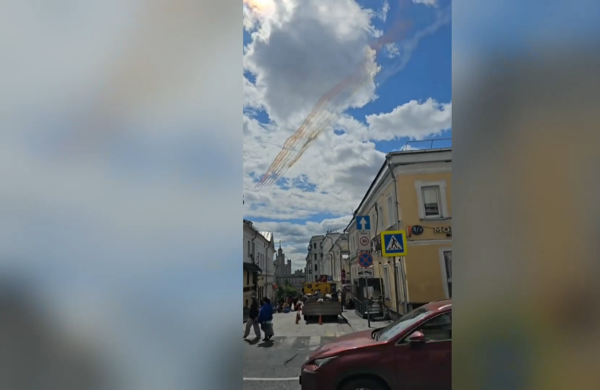 بروفة الجزء الجوي من عرض عيد النصر في سماء موسكو