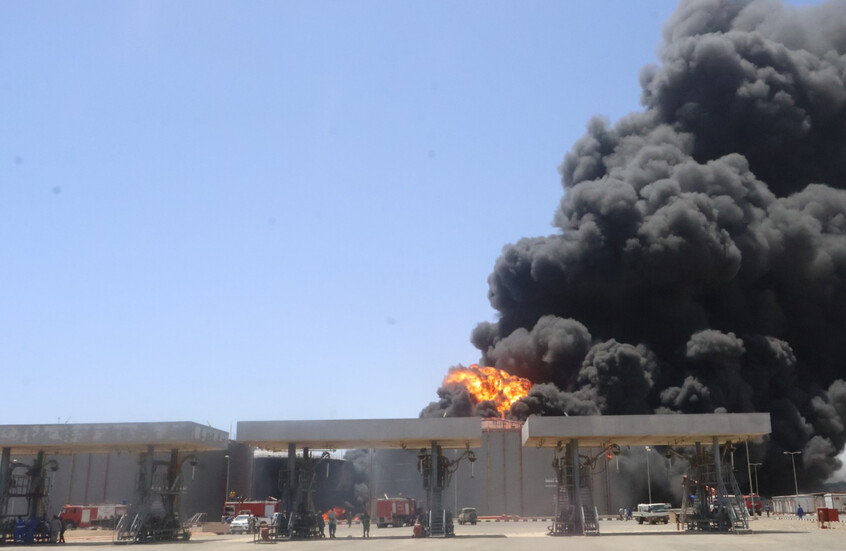 انفجارات قوية في مطار بورتسودان إثر استهداف مسيرات لخزانات الوقود