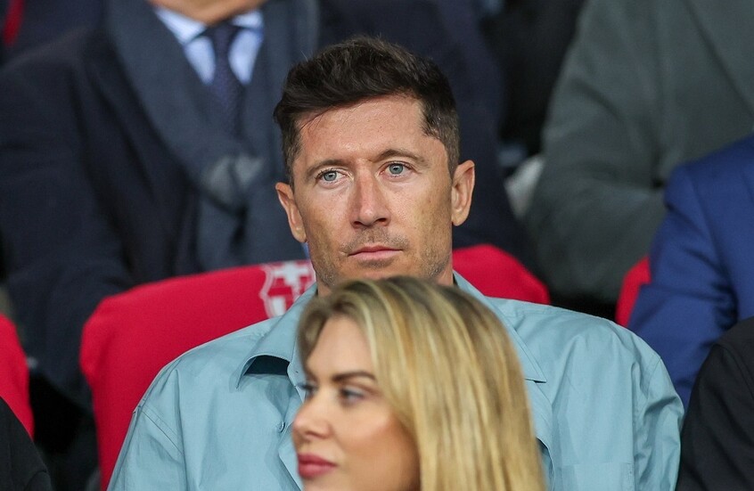 على عتبة مبارة إنتر ميلان المصيرية.. ليفاندوفسكي يتوجه بطلب عاجل إلى مدرب برشلونة