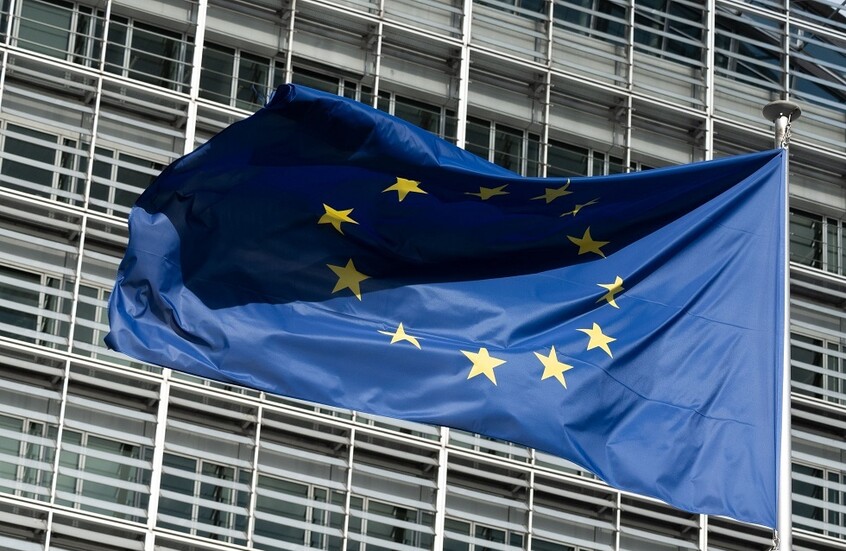 "بلومبرغ": دول الاتحاد الأوروبي تعتزم فرض عقوبات جديدة ضد روسيا قبل 20 مايو