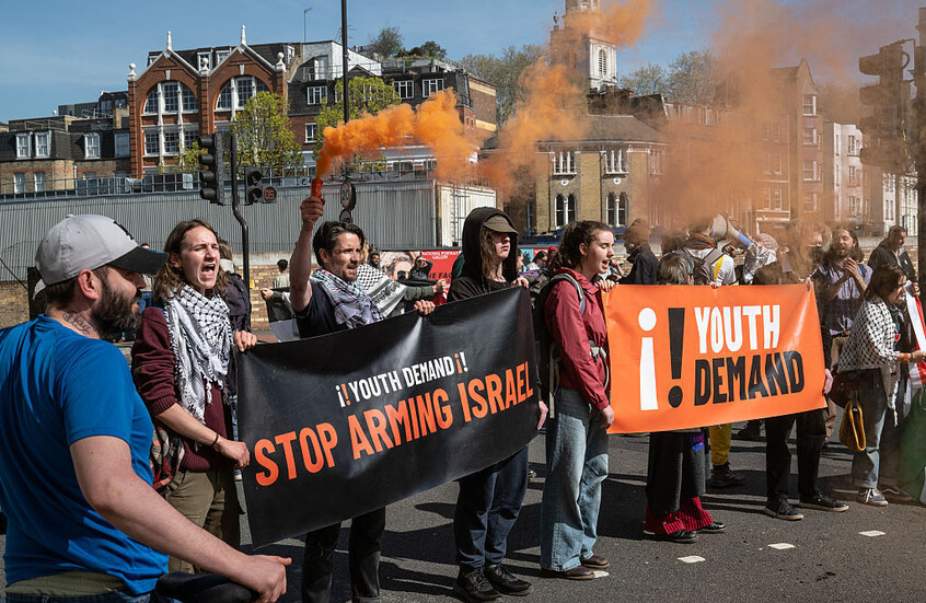 تحقيق استقصائي: كيف تتهرب بريطانيا من حظر أسلحتها إلى إسرائيل؟