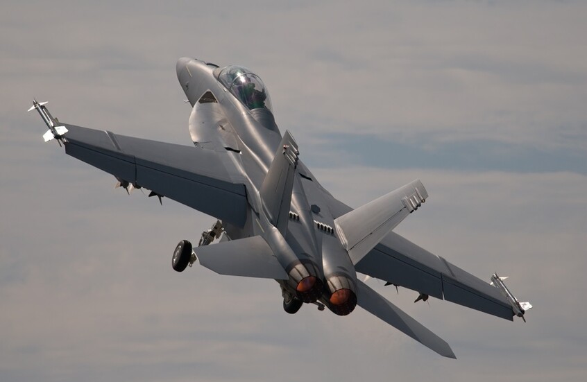 فنلندا.. تحطم مقاتلة قرب مطار روفانييمي ونجاة الطيار