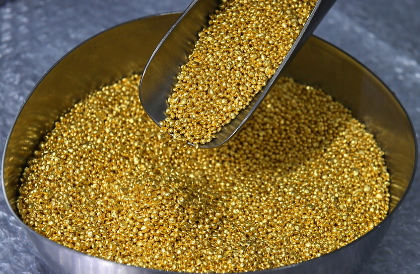 خبير يرجح احتمال انخفاض أسعار الذهب