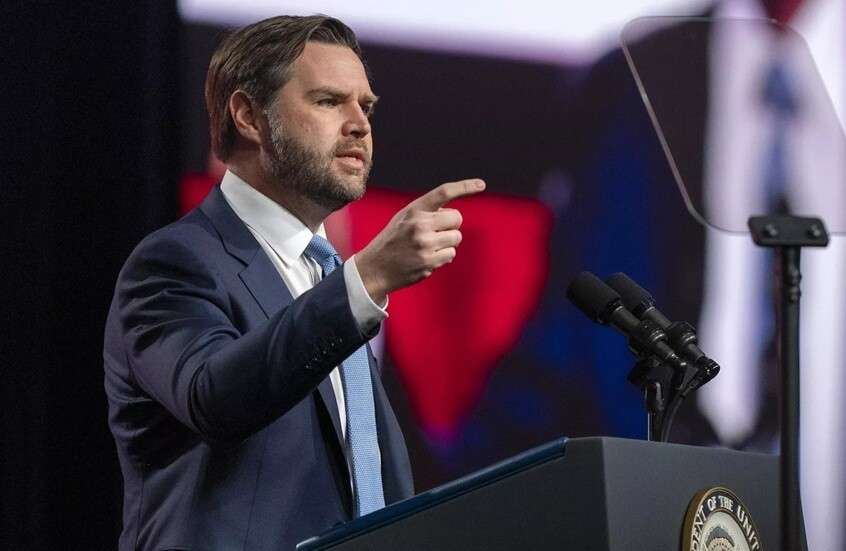 فانس: روسيا مهتمة بحل النزاع وواشنطن تسعى لخلق حوار ثنائي مباشر بين موسكو وكييف