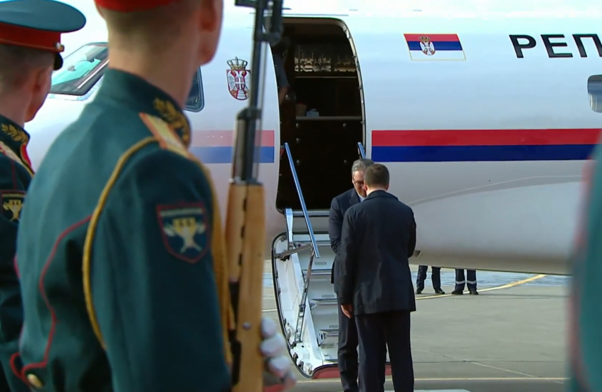رئيس صربيا ألكسندر فوتشيتش يصل موسكو لحضور احتفالات عيد النصر على النازية