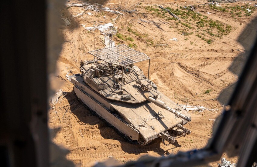 هيئة البث الإسرائيلية: إصابة 3 جنود في معارك جنوب قطاع غزة بينهم جندي من لواء جولاني إصابته خطيرة