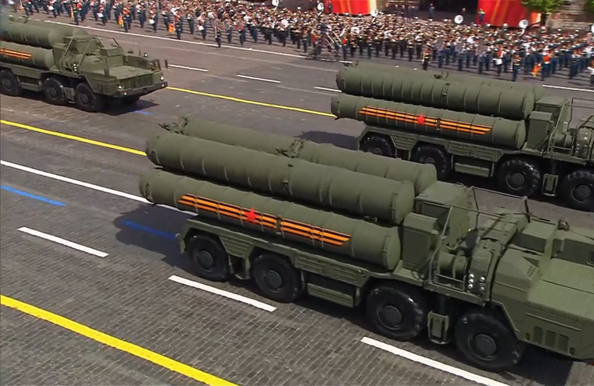"إس-400" تشارك في العرض العسكري بالساحة الحمراء في الذكرى الـ80 للنصر
