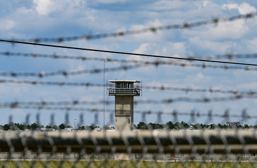 تفاصيل جديدة تكشف ساعات الرعب التي عاشها مهاجرون كادوا يرحلون إلى ليبيا قبل تدخل قضائي