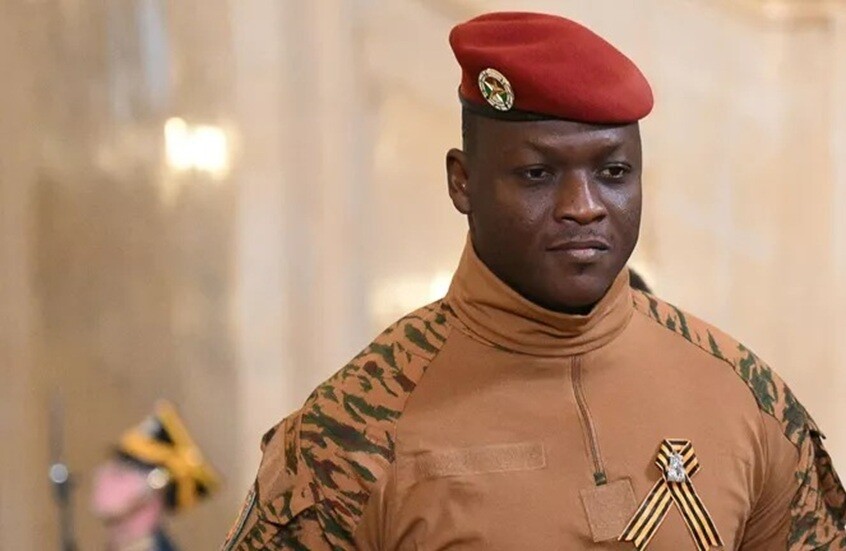 رئيس بوركينا فاسو يعتزم مناقشة التعاون في مختلف المجالات مع الرئيس الروسي