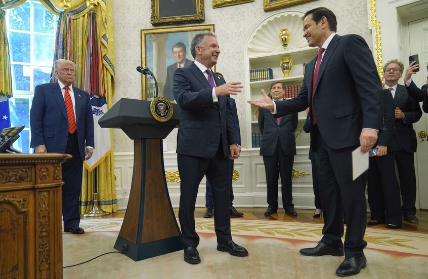 محادثات مباشرة بين حماس والإدارة الأمريكية بشأن وقف إطلاق النار في غزة والمساعدات الإنسانية