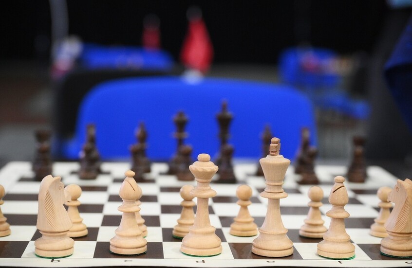 لاعتبارات دينية السلطات الأفغانية تمنع لعبة الشطرنج