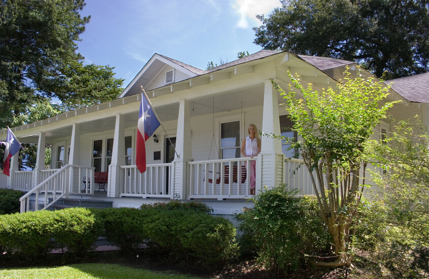 ولاية تكساس تمنح حاكمها صلاحيات حظر بيع العقارات للأجانب