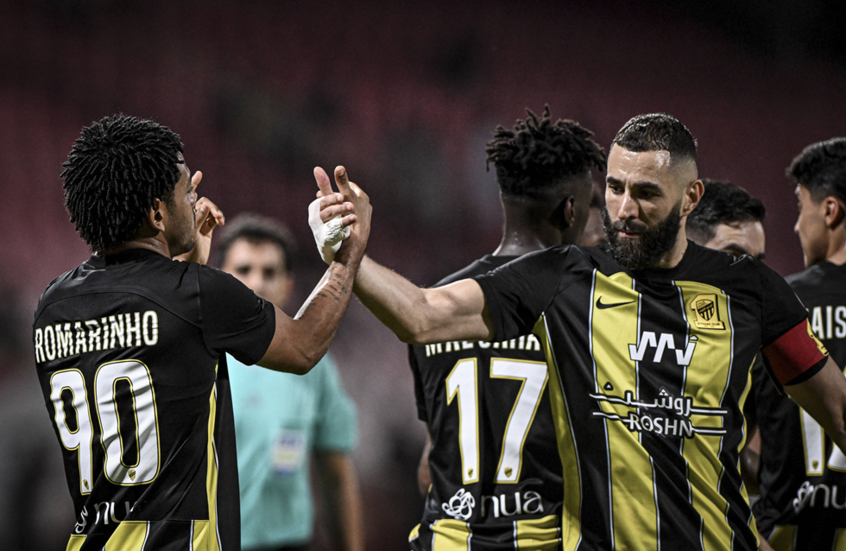 بنزيما يوجه رسالة لزملائه في اتحاد جدة قبل حسم لقب الدوري السعودي