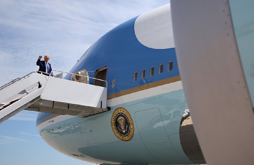 ترامب في الخليج.. صفقات استثمارية وملاعب غولف