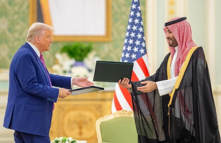 ترامب من السعودية: يوجد تحول كبير ورائع في المنطقة بقيادة الملك سلمان والأمير محمد بن سلمان