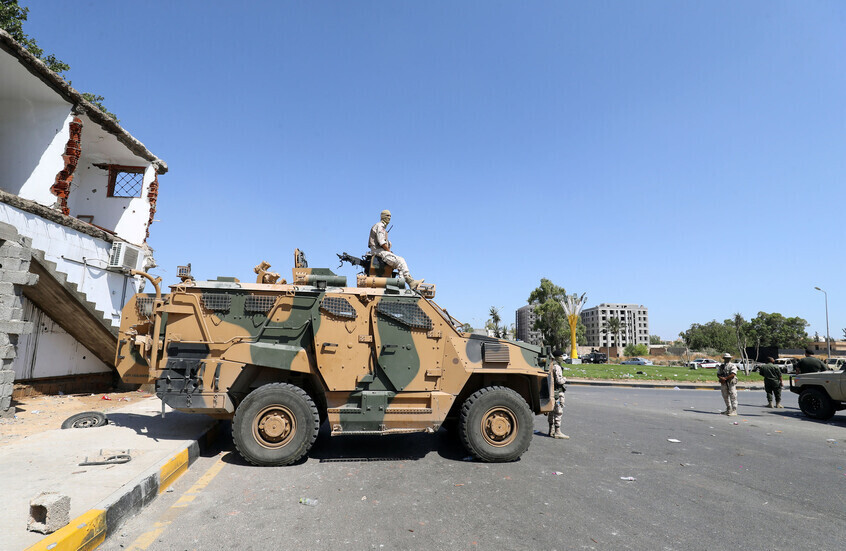 مراسلنا في ليبيا: اشتباكات عنيفة في طرابلس بين قوات الردع واللواء 444 (فيديوهات)