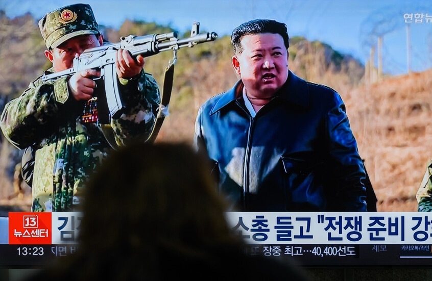 الزعيم الكوري الشمالي يشرف على تدريبات للوحدات الخاصة ويدعو إلى الاستعداد الكامل للحرب (صور)