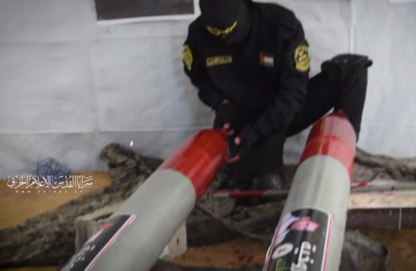 "سرايا القدس" تعرض مشاهد من استهدافها مستوطنات إسرائيلية موجهة تحية لـ"الحوثي" والشعب اليمني (فيديو)