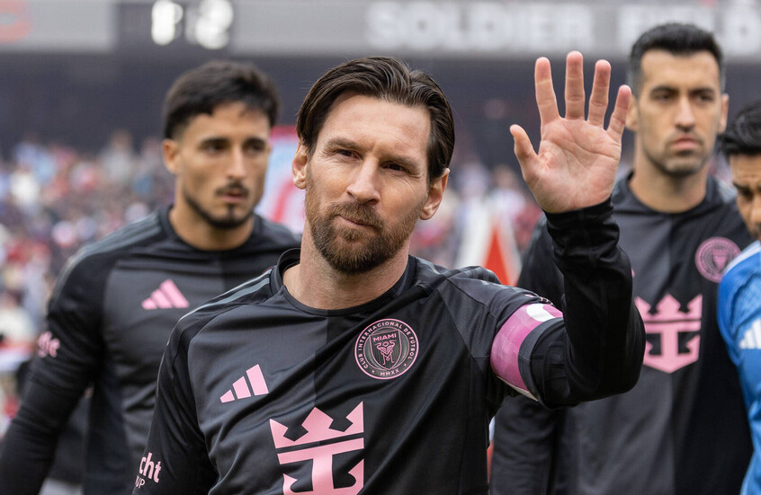 ميسي يعاني مع إنتر ميامي ويدخل في مشادة عنيفة مع حكم المباراة