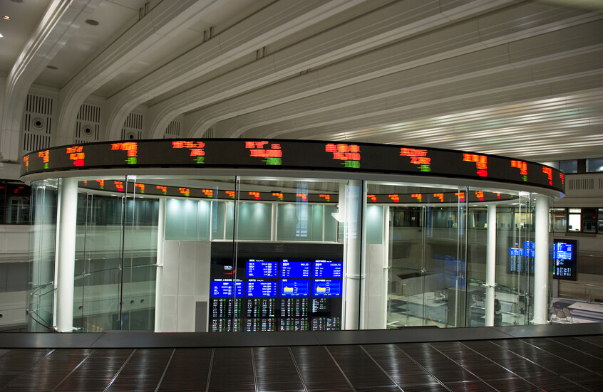 انكماش الاقتصاد الياباني لأول مرة منذ عام وسط تهديدات رسوم ترامب التجارية