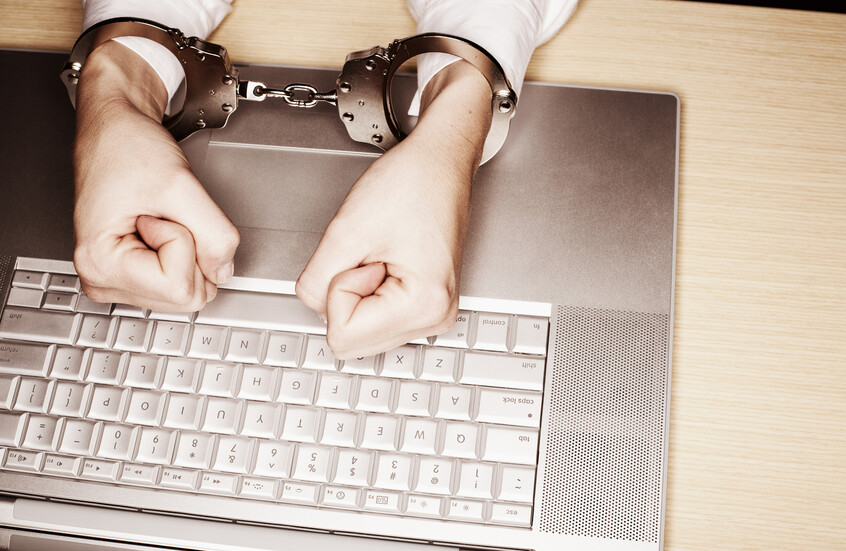 مشروع قانون أمريكي جديد يسعى لتجريم المواد الإباحية على الإنترنت