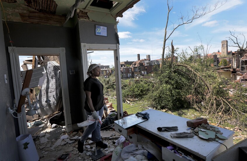 وسائل إعلام: مصرع ما لا يقل عن 25 شخصا جراء الأعاصير في الولايات المتحدة