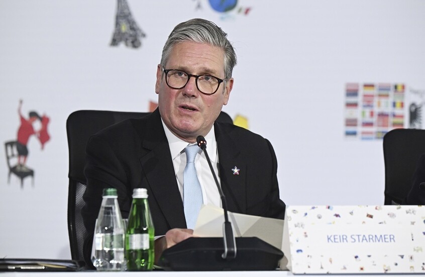 رئيس وزراء بريطانيا يعتزم الإعلان عن اتفاق جديد مع الاتحاد الأوروبي