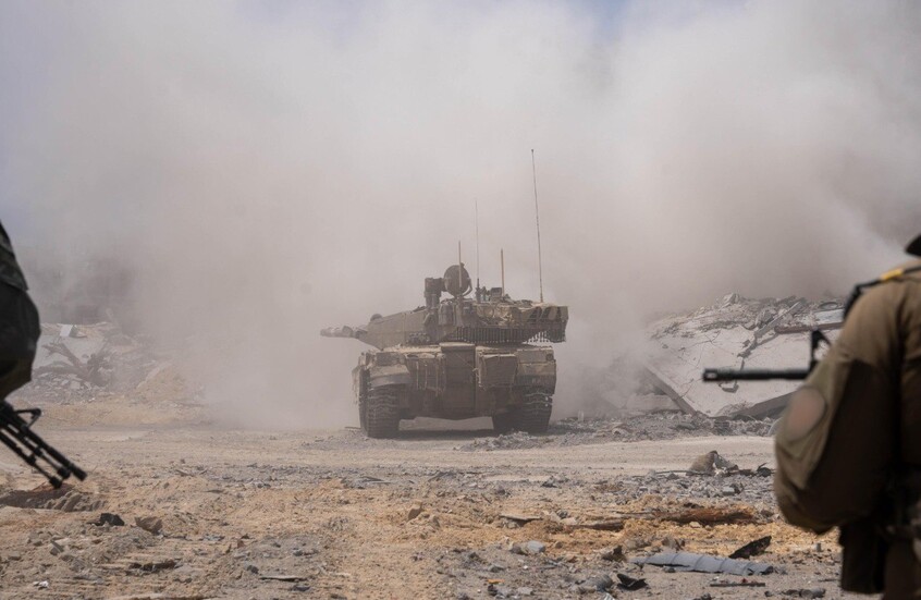 فرنسا تطالب إسرائيل بالسماح بدخول المساعدات لقطاع غزة بشكل فوري وواسع دون أي عوائق