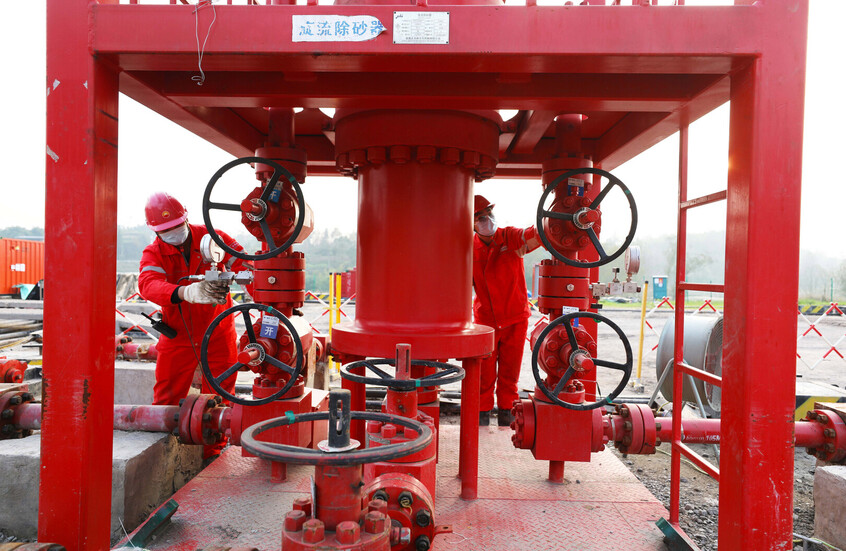 انخفاض أسعار النفط مع تزايد المخاوف بشأن النمو في الولايات المتحدة والصين