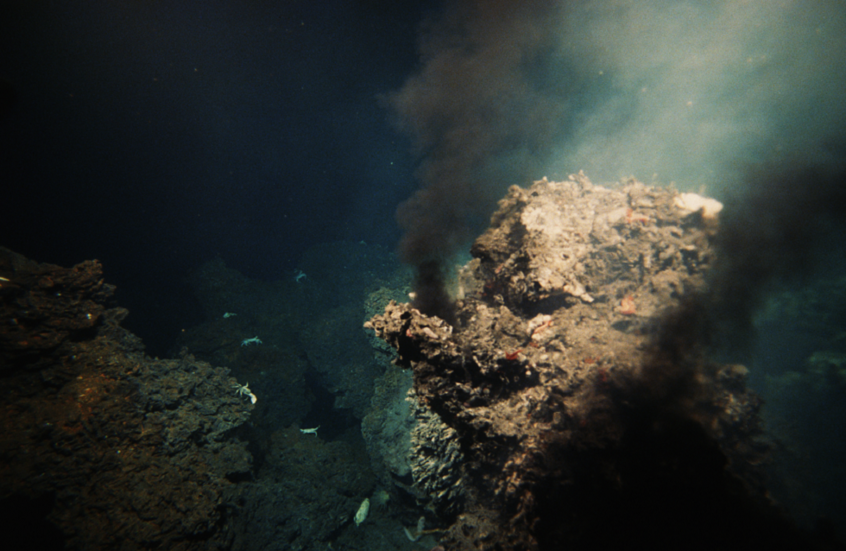 قنبلة مائية موقوتة في أعماق المحيط الهادئ تثير قلق العلماء