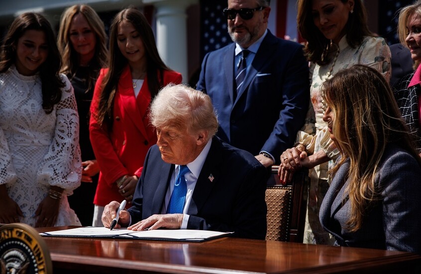 صحيفة: إدارة ترامب تخطط لترحيل 200 ألف لاجئ أوكراني