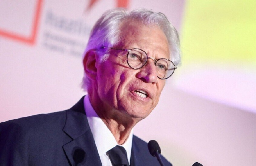 رئيس حكومة فرنسي أسبق يدعو الدول الغربية إلى "عزل" إسرائيل ومواجهة "غطرستها"