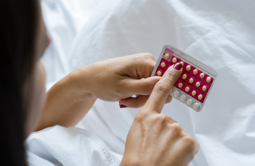 دراسة صادمة.. وسيلة منع حمل شائعة قد تعرّض النساء لخطر السكتة الدماغية