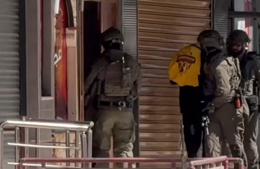 الجيش الإسرائيلي يقتحم مقهى في مخيم جنين بالضفة الغربية