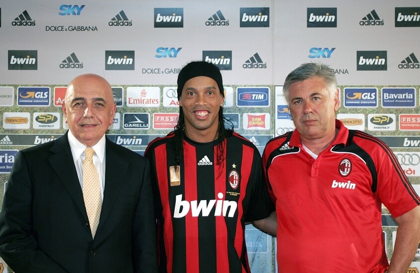 رونالدينيو يكشف موقفه من تعيين أنشيلوتي مدربا لمنتخب البرازيل