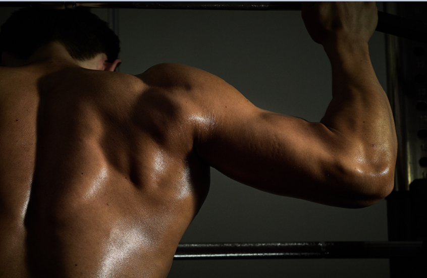 الموت المفاجئ يطارد لاعبي كمال الأجسام المحترفين