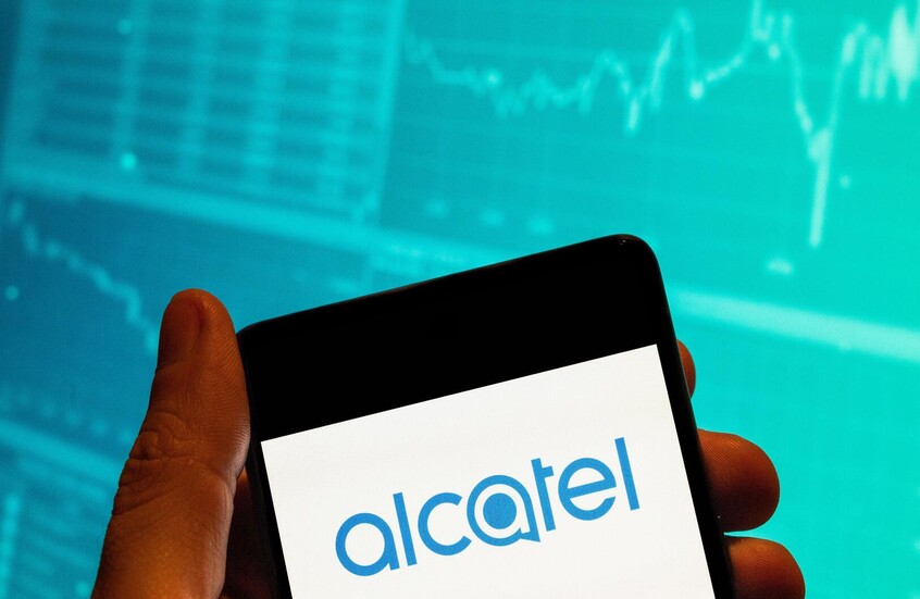 Alcatel تعود لعالم الأجهزة الذكية بهاتف منافس