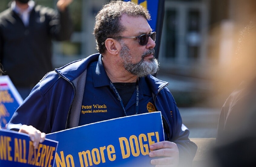 وزارة الكفاءة الأمريكية تكشف عن إهدار 100 مليون دولار سنويا على خطوط هاتف وهمية