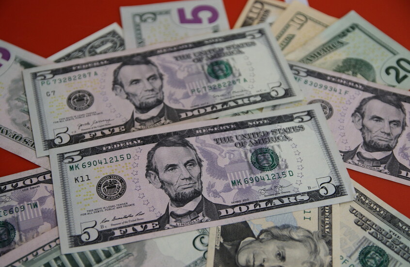 ارتفاع عوائد سندات الخزانة الأمريكية وسط ضعف إقبال المستثمرين