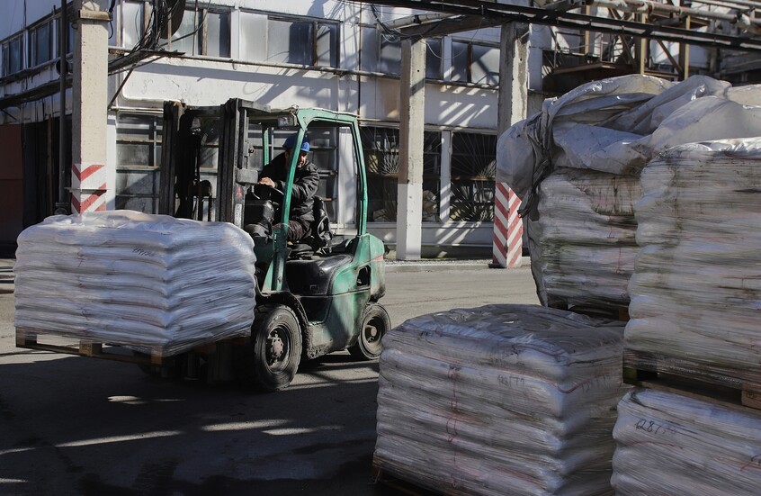 بيسكوف: الاتحاد الأوروبي يطلق النار على قدمه